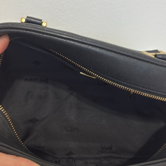 MCM Black Leather Shoulder Bag - Picture 6 of 13